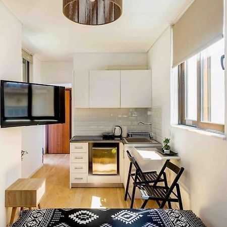 Downtown 22Sqm Green Nest King-Size Bed Atenas Exterior foto