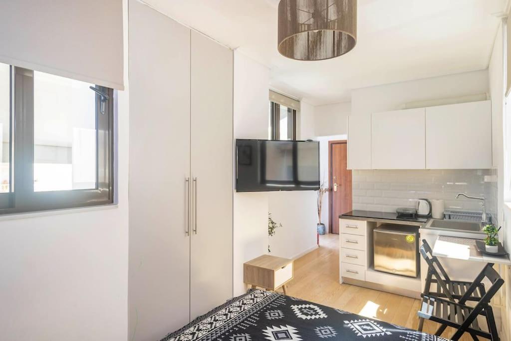 Downtown 22Sqm Green Nest King-Size Bed Atenas Exterior foto